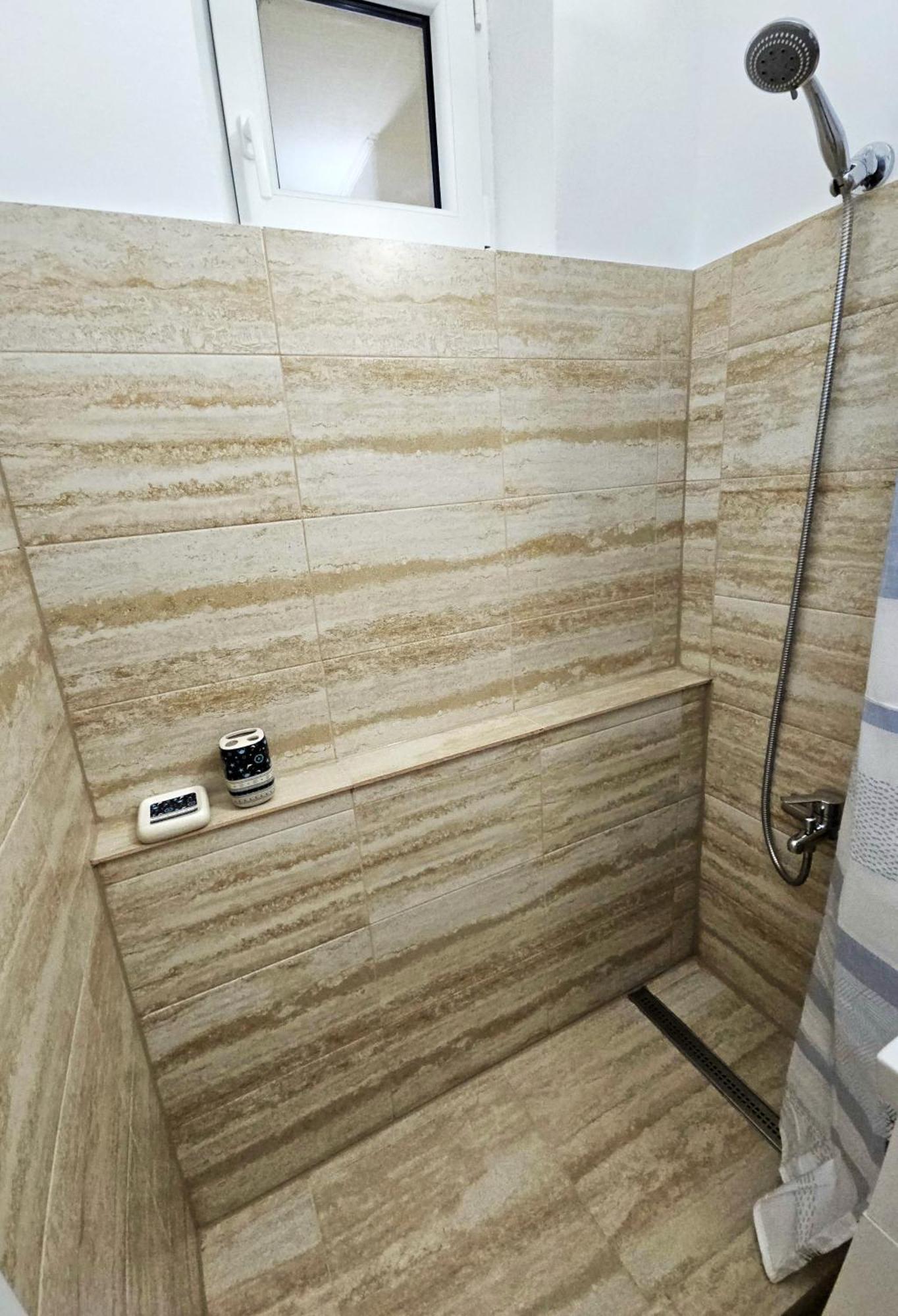 Aparthotel Sibiu Cedonia エクステリア 写真