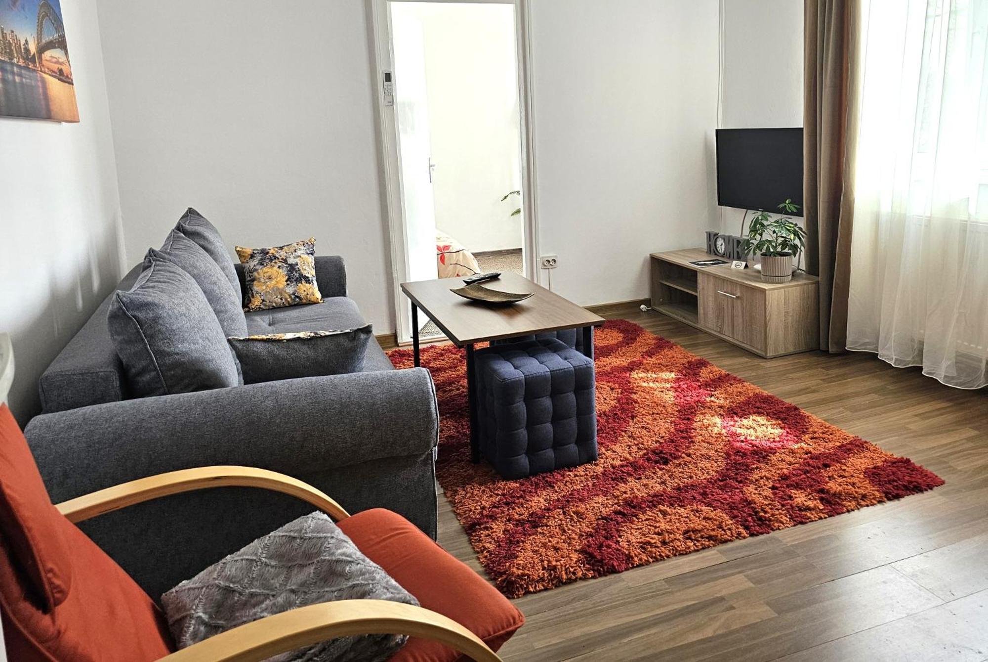 Aparthotel Sibiu Cedonia エクステリア 写真
