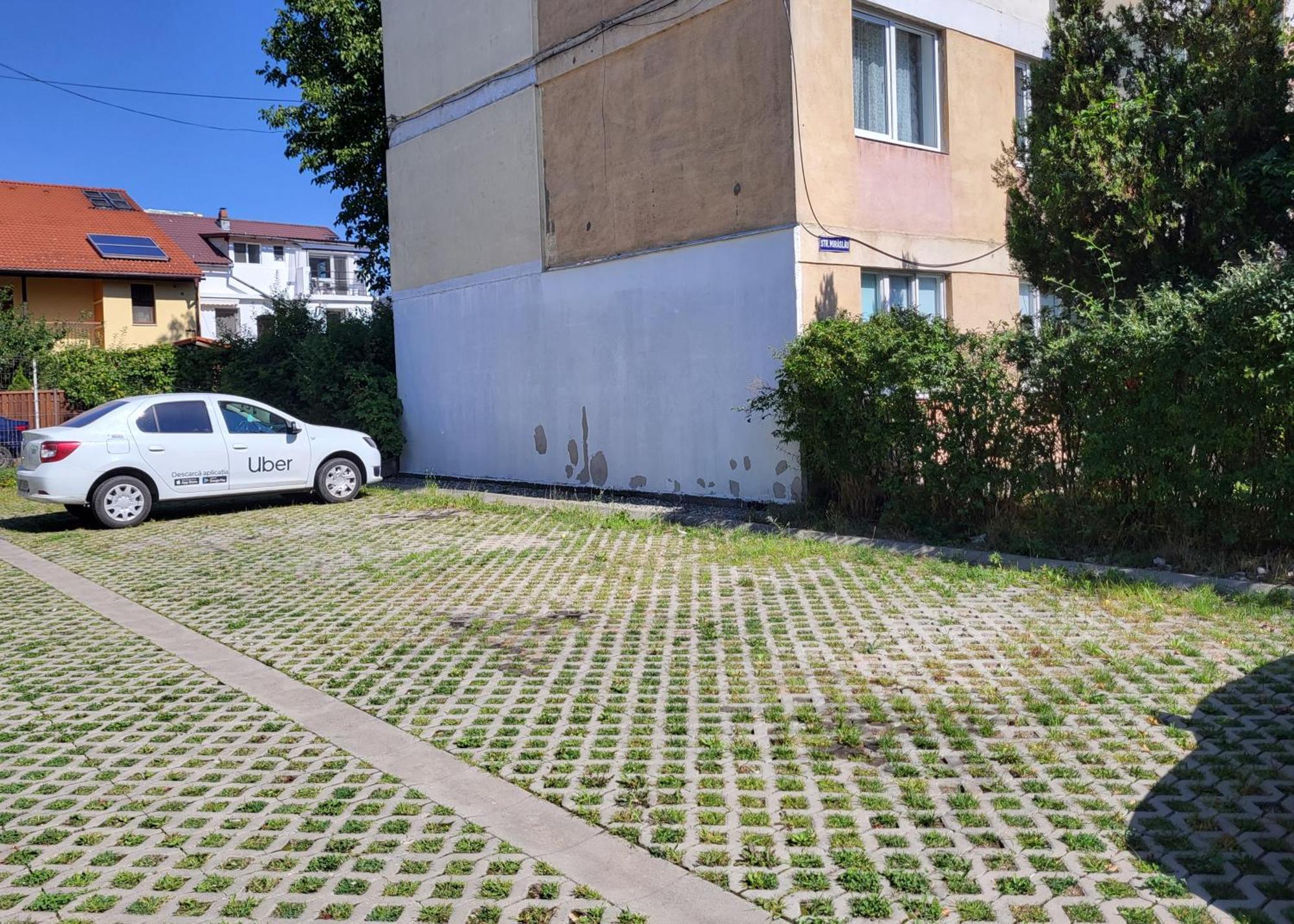 Aparthotel Sibiu Cedonia エクステリア 写真